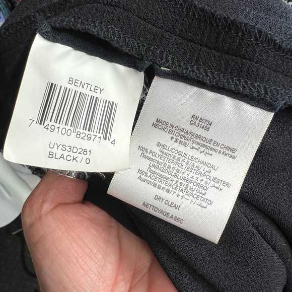 |•BCBGMAXAZRIA•| Dual Slit Maxi Skirt XS - Picture 6 of 6